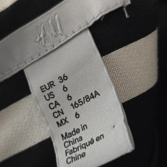 H&M stripes short sleeves mini dress color black and white - Picture 7 of 7